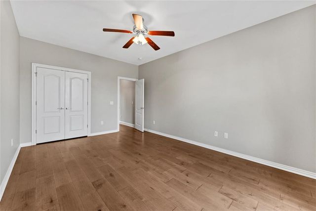 5909 S 66th Street, Cave Springs, AR 72718