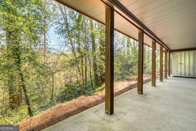 1921 Walthall Drive NW, Atlanta, GA 30318