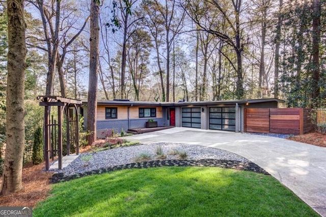 1921 Walthall Drive NW, Atlanta, GA 30318
