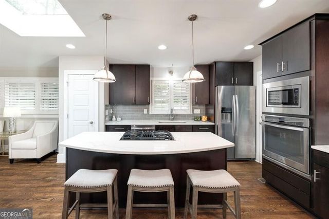 1921 Walthall Drive NW, Atlanta, GA 30318