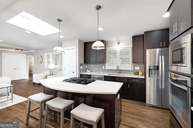 1921 Walthall Drive NW, Atlanta, GA 30318