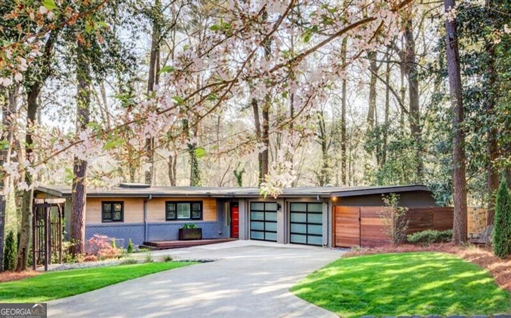 1921 Walthall Drive NW, Atlanta, GA 30318
