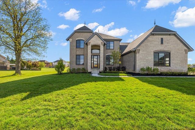 42528 Saddle Lane, Sterling Heights, MI 48314