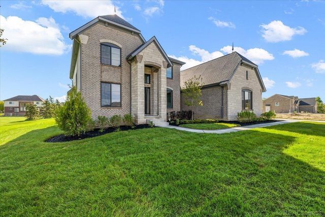 42528 Saddle Lane, Sterling Heights, MI 48314