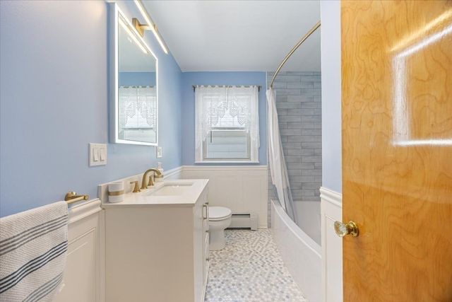 12 Emery St, Methuen, MA 01844