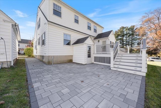 12 Emery St, Methuen, MA 01844