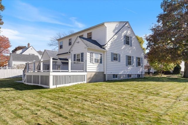 12 Emery St, Methuen, MA 01844