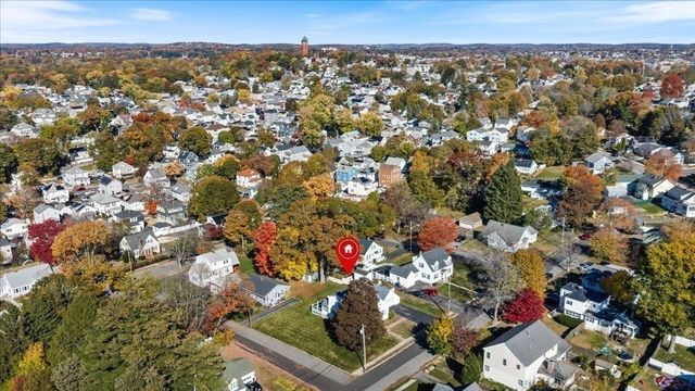 12 Emery St, Methuen, MA 01844
