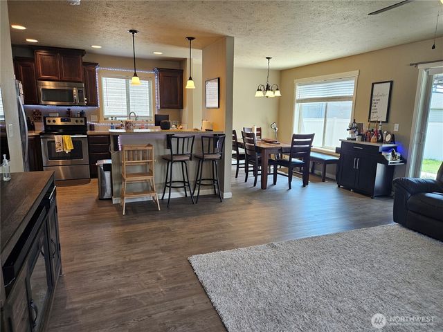 4723 W Warbler, Moses Lake, WA 98837