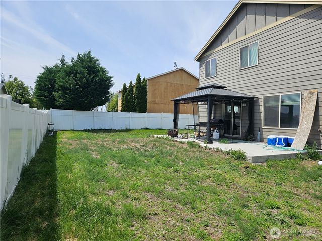 4723 W Warbler, Moses Lake, WA 98837