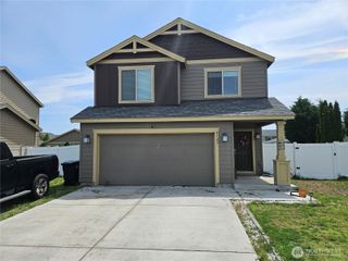 4723 W Warbler, Moses Lake, WA 98837