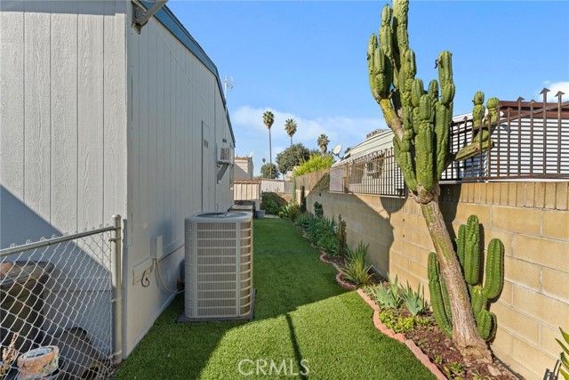 530 W Devonshire Avenue 23, Hemet, CA 92543