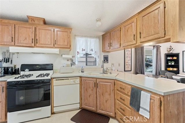 530 W Devonshire Avenue 23, Hemet, CA 92543