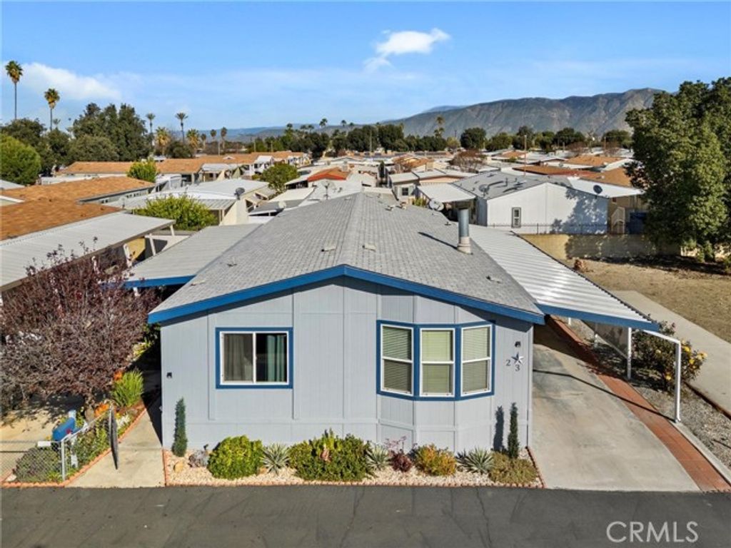 530 W Devonshire Avenue 23, Hemet, CA 92543