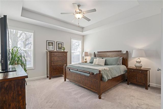 2939 SW Arbor Tree Drive, Lee's Summit, MO 64082