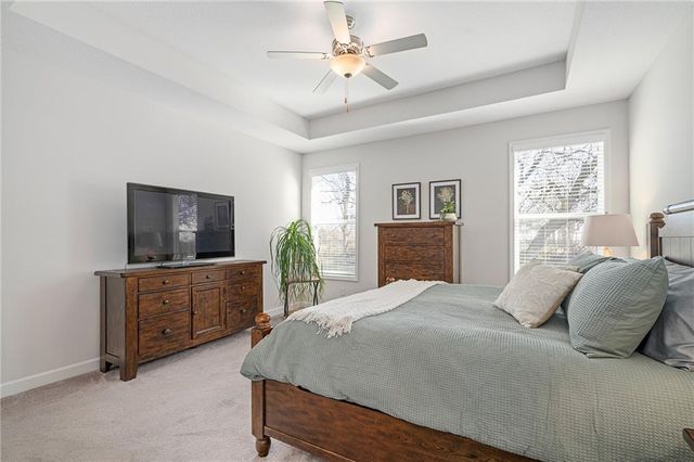 2939 SW Arbor Tree Drive, Lee's Summit, MO 64082