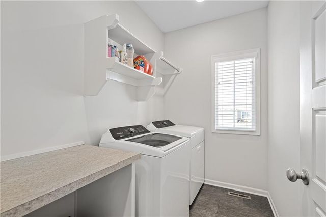 2939 SW Arbor Tree Drive, Lee's Summit, MO 64082