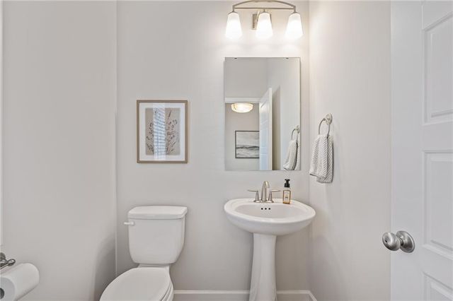 2939 SW Arbor Tree Drive, Lee's Summit, MO 64082