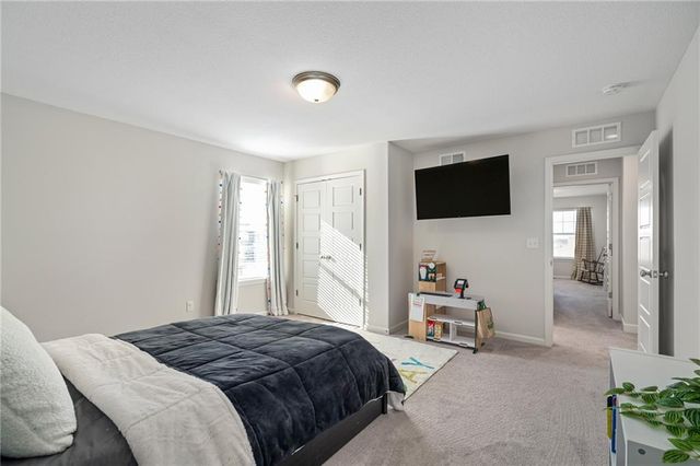 2939 SW Arbor Tree Drive, Lee's Summit, MO 64082