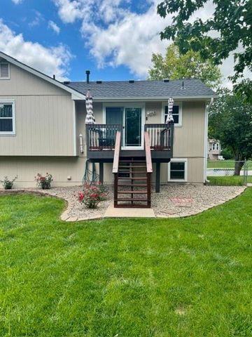1320 Andrea Drive, Liberty, MO 64068