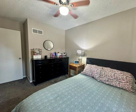 1320 Andrea Drive, Liberty, MO 64068