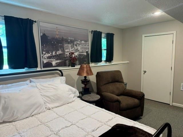 1320 Andrea Drive, Liberty, MO 64068