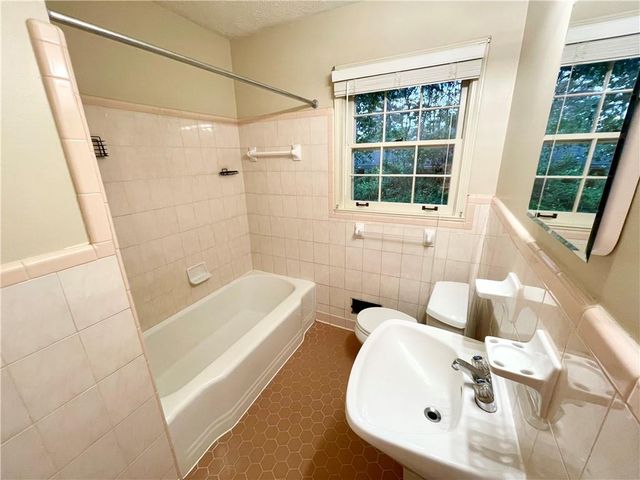226 Pine Forest Drive, Lawrenceville, GA 30046