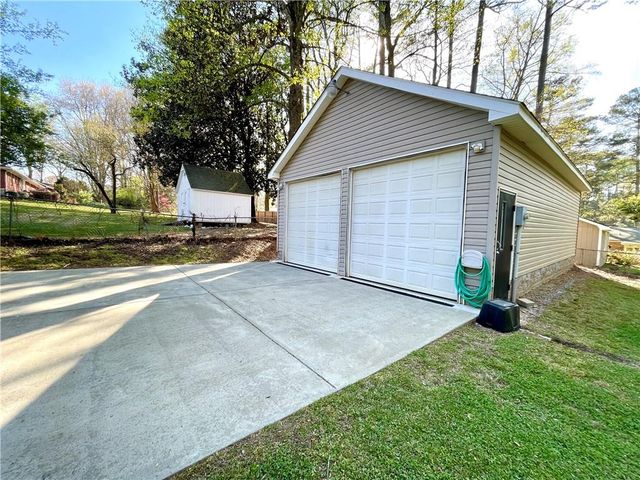 226 Pine Forest Drive, Lawrenceville, GA 30046