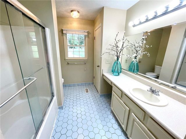 226 Pine Forest Drive, Lawrenceville, GA 30046
