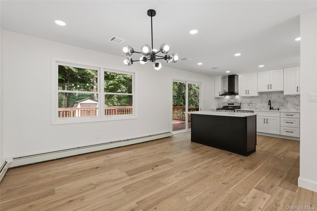 2 Deborah Lane, Valley Cottage, NY 10989
