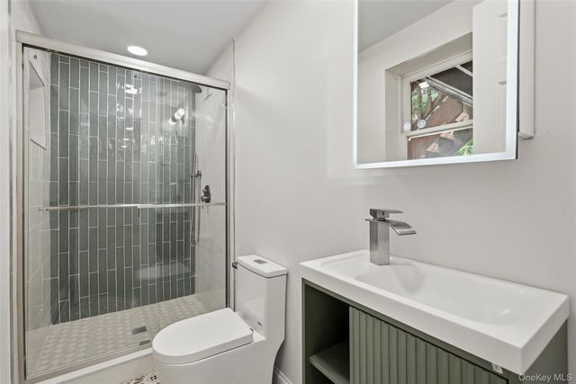 2 Deborah Lane, Valley Cottage, NY 10989