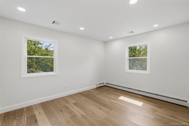 2 Deborah Lane, Valley Cottage, NY 10989