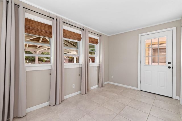 19 Cypress St, Oxford, MA 01540