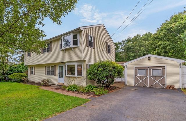 19 Cypress St, Oxford, MA 01540