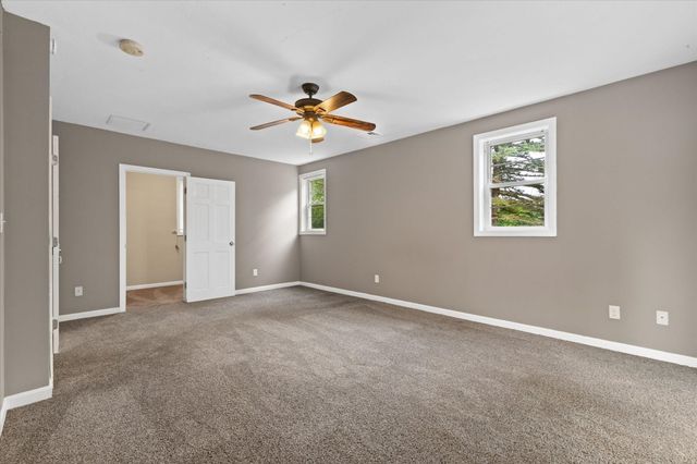 19 Cypress St, Oxford, MA 01540