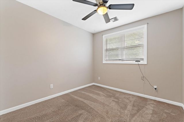 19 Cypress St, Oxford, MA 01540