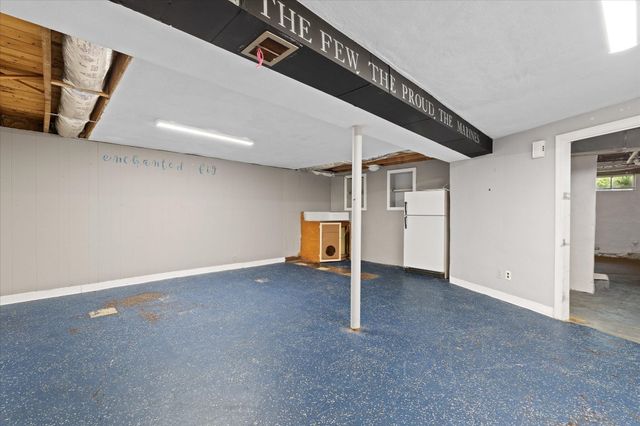 19 Cypress St, Oxford, MA 01540