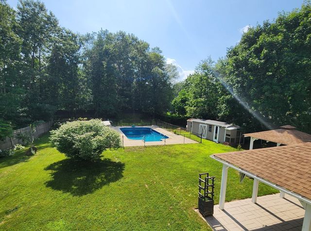 19 Cypress St, Oxford, MA 01540