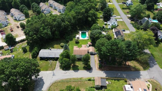 19 Cypress St, Oxford, MA 01540