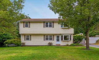 19 Cypress St, Oxford, MA 01540