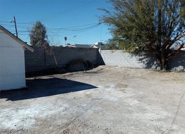 1316 Lawry Avenue, Las Vegas, NV 89106