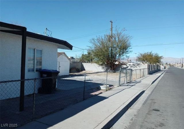 1316 Lawry Avenue, Las Vegas, NV 89106