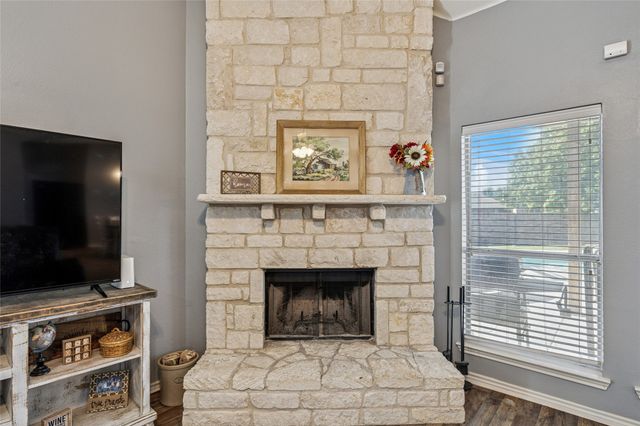 1220 Clairemont Lane, Burleson, TX 76028