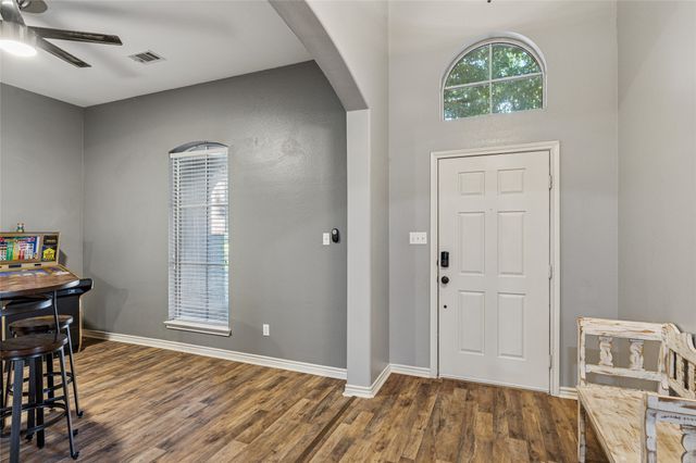 1220 Clairemont Lane, Burleson, TX 76028