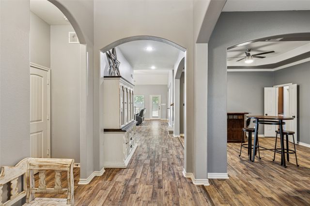 1220 Clairemont Lane, Burleson, TX 76028