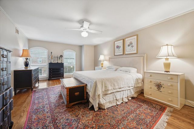 7525 Del Monte Drive, Houston, TX 77063