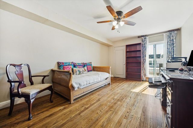 7525 Del Monte Drive, Houston, TX 77063