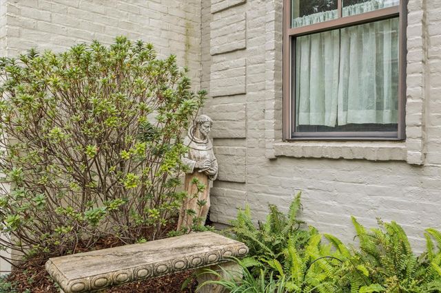 7525 Del Monte Drive, Houston, TX 77063