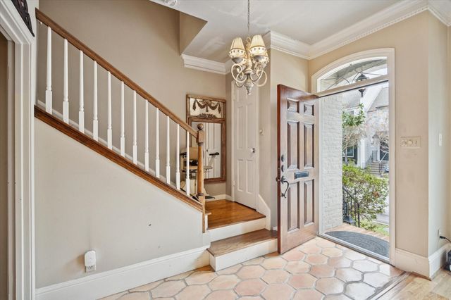 7525 Del Monte Drive, Houston, TX 77063