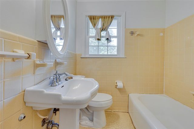 2003 College Avenue, Anderson, SC 29621